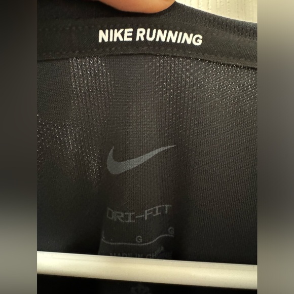Nike Dry Fit size L - Picture 2 of 3